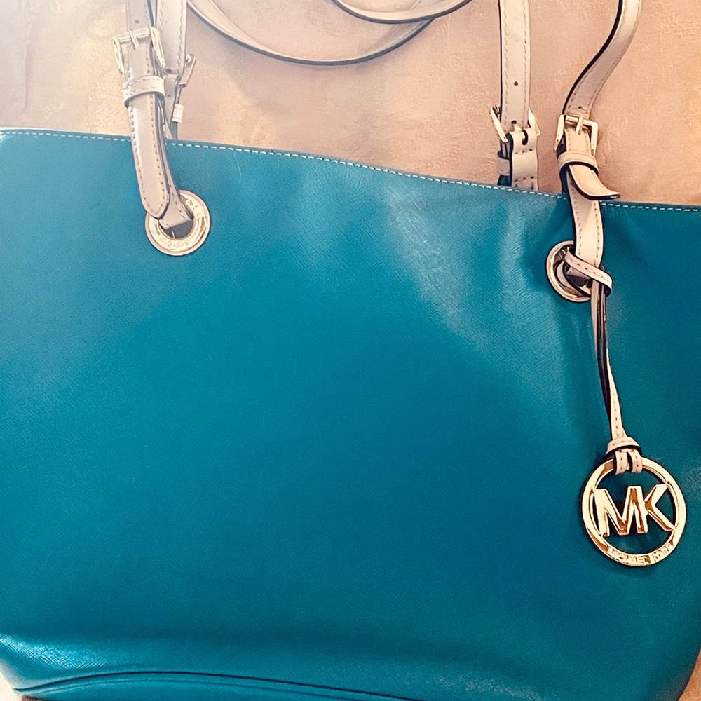 Bright teal Michael Kors handbag - Picture 5 of 5